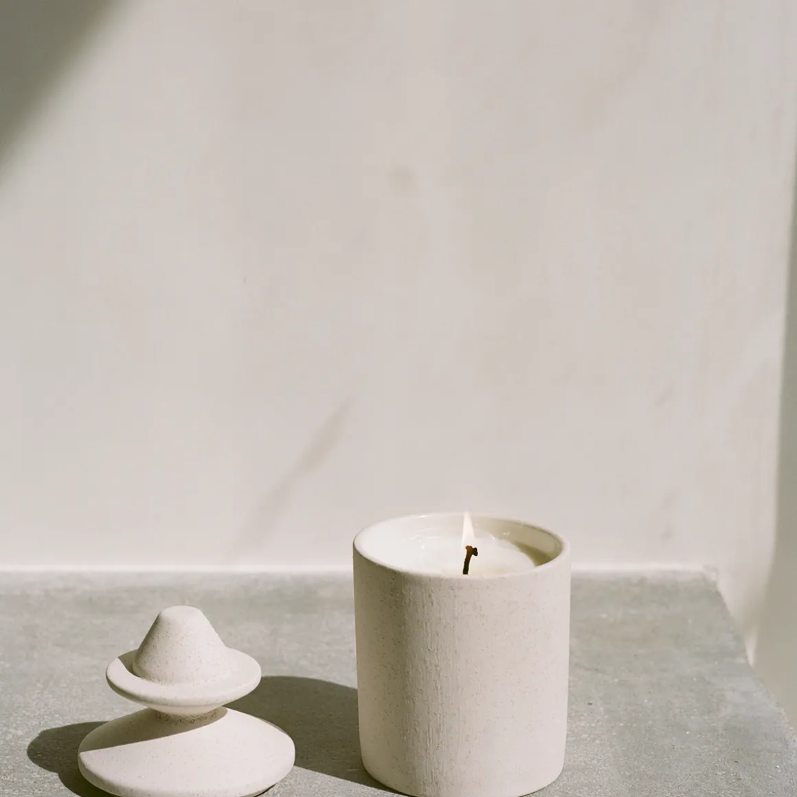 Leo Amber Scented Candle 240gr