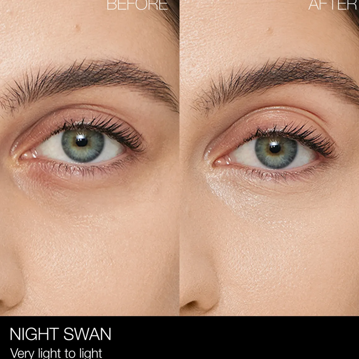 Light Reflecting Eye Brightener Night Swan