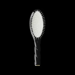 The Stimulating & Detangling Brush N.07 Black